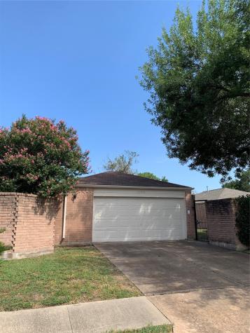 15910 Los Altos Drive Houston TX 77083