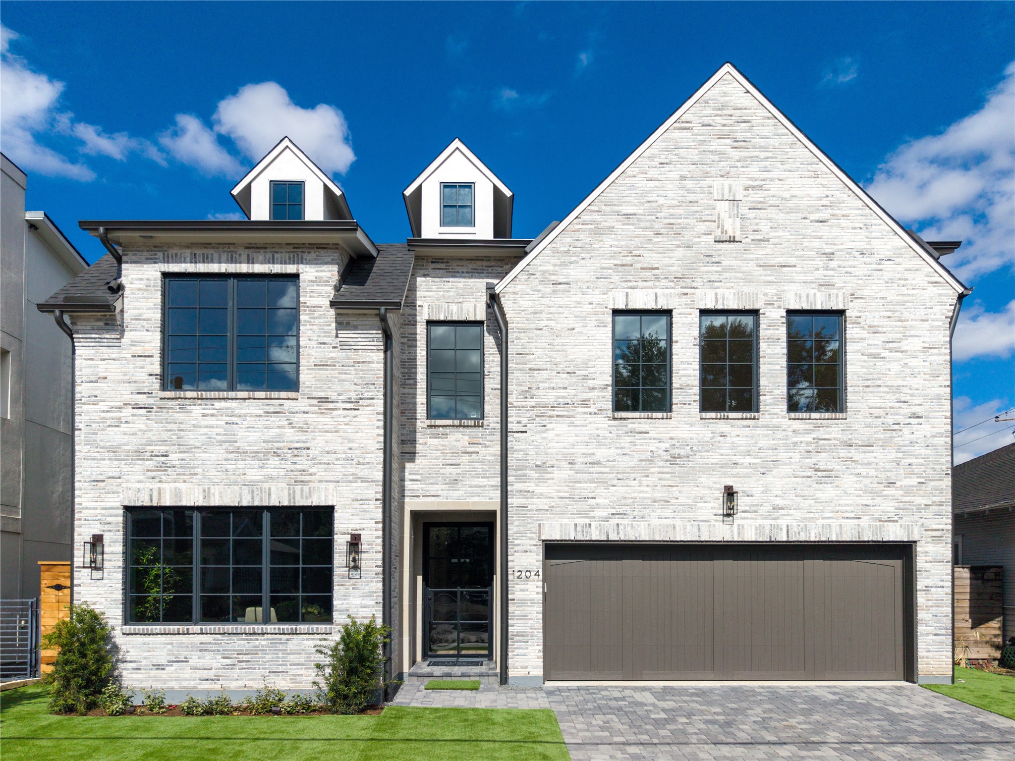 1204 Willard Street Houston TX 77006