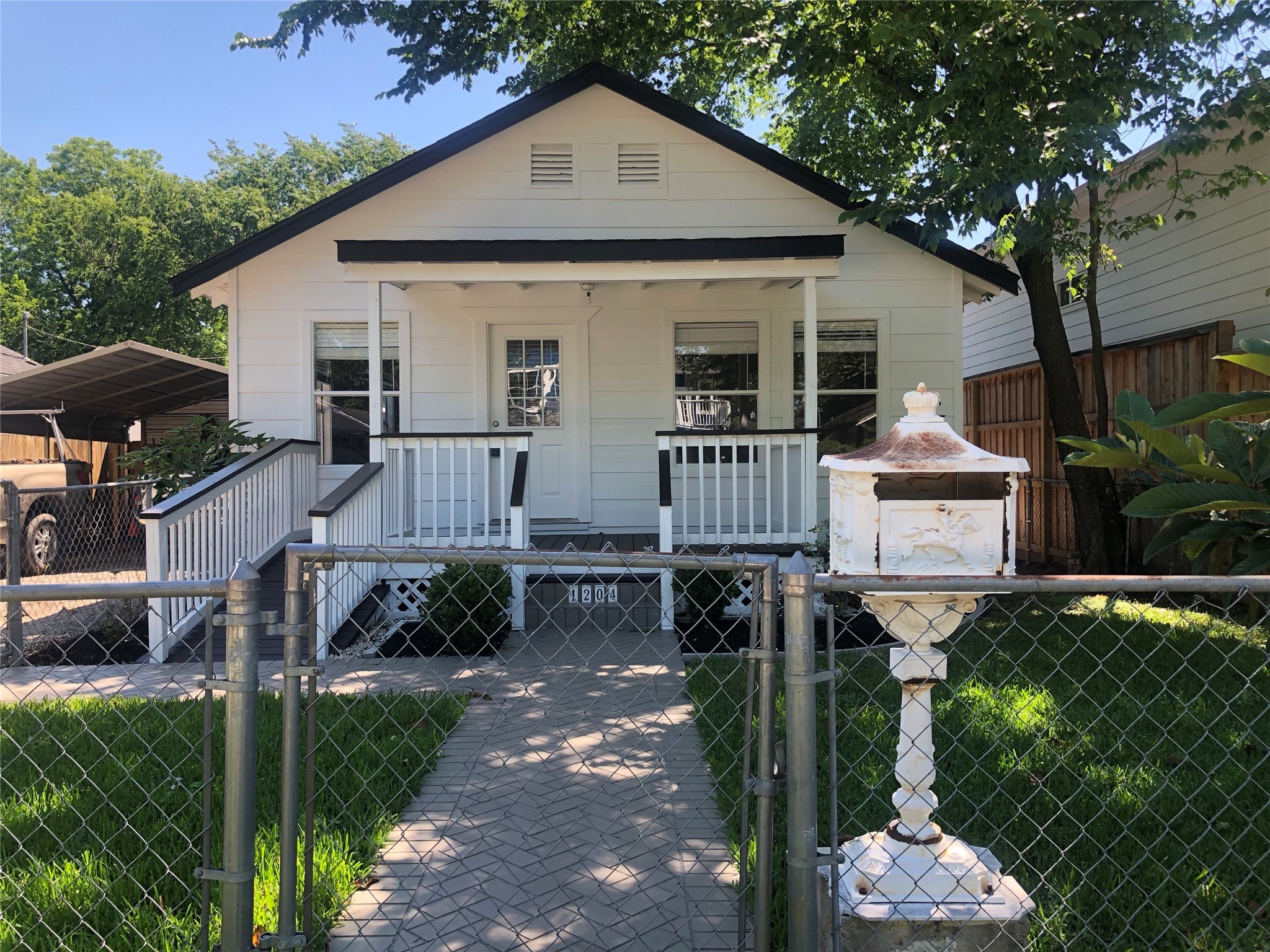 1204 Cordell Street Houston TX 77009