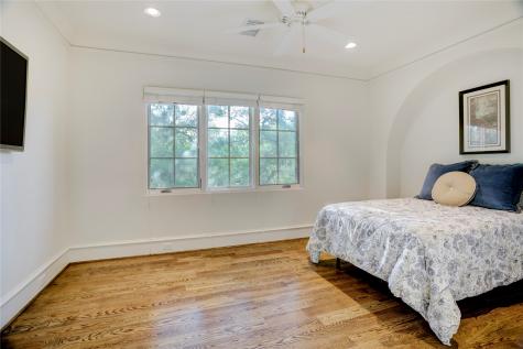 5015 Jason Street Houston TX 77096