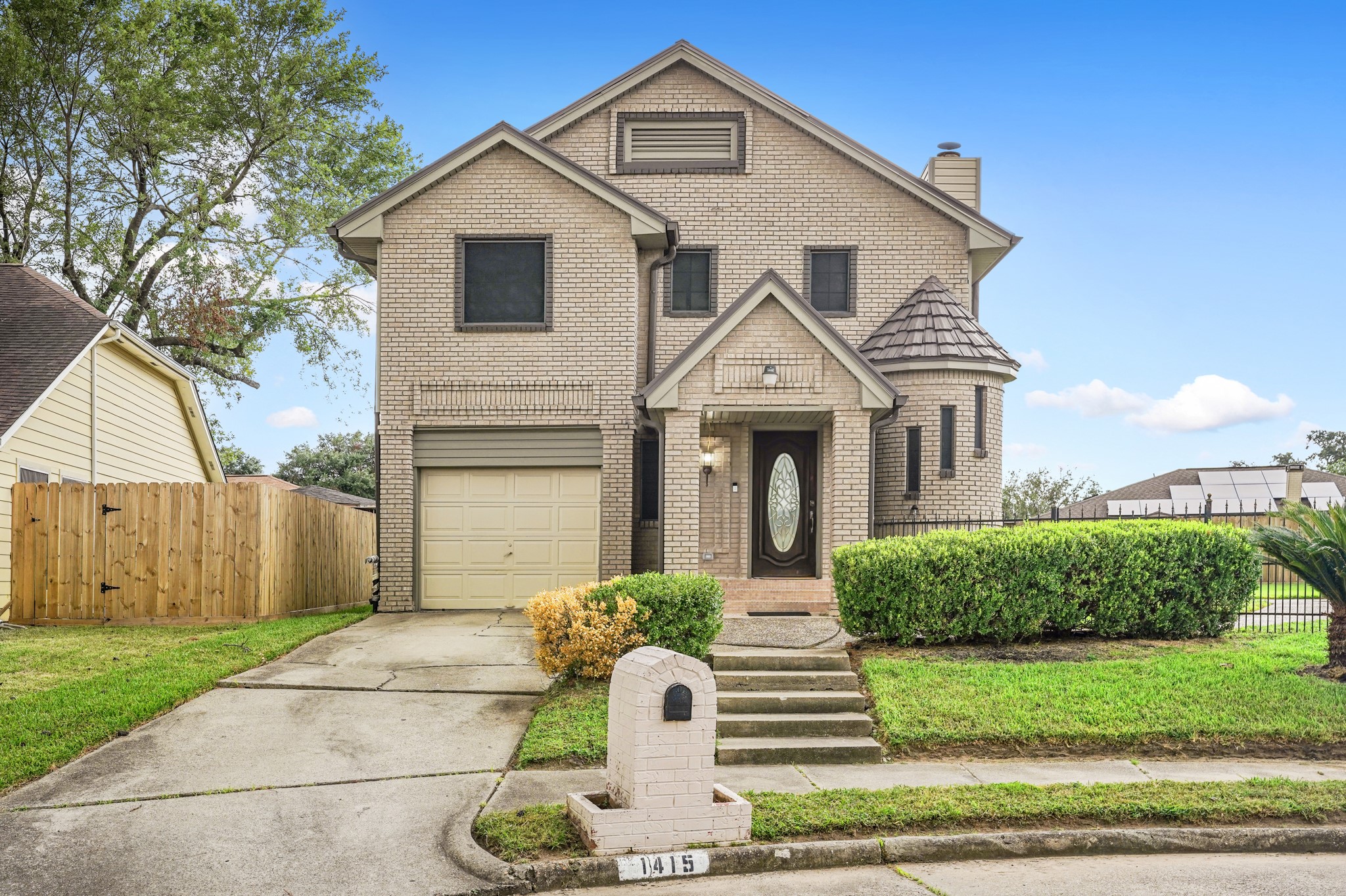 1415 Sterling Green Court Houston TX 77015