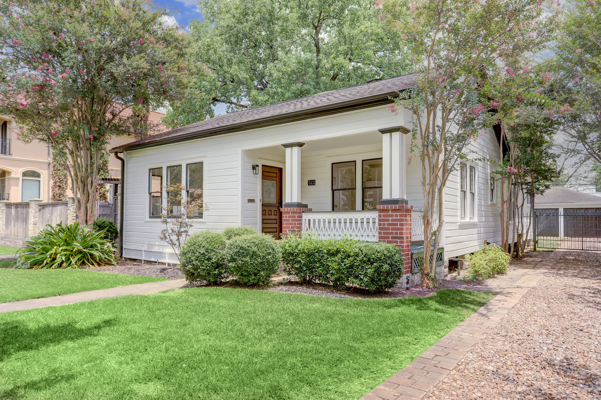 628 Harvard Street Houston TX 77007