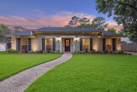 2218 Walnut Bend Lane Houston TX 77042