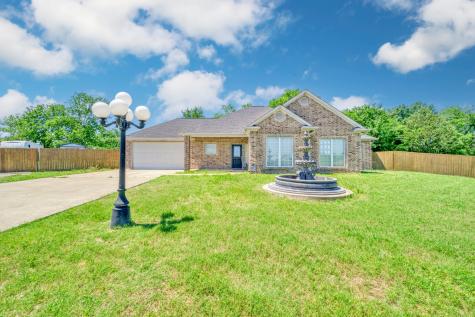 612 Olde Oaks Circle Madisonville TX 77864
