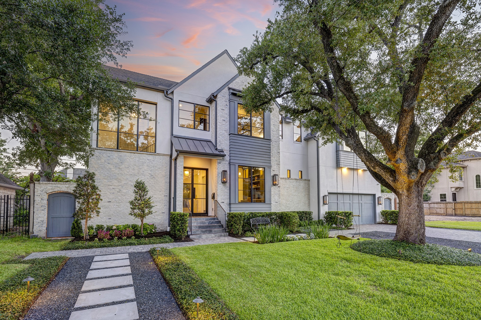 5323 Pocahontas Street Bellaire TX 77401