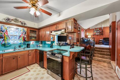 13922 Ambrose Street Houston TX 77045