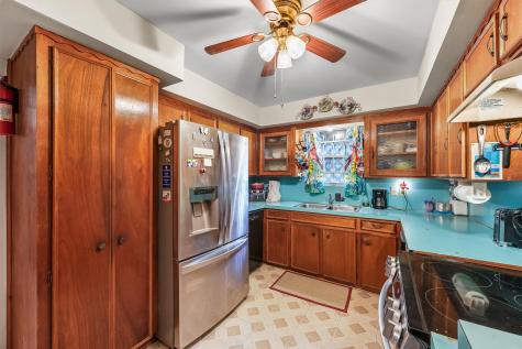 13922 Ambrose Street Houston TX 77045