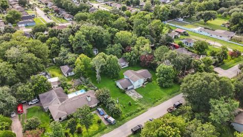 13922 Ambrose Street Houston TX 77045
