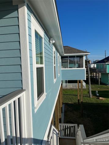23007 Fresca Street Galveston TX 77554