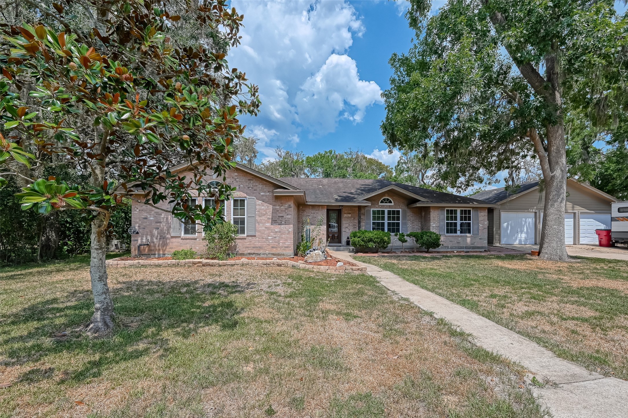 5987 County Road 961 Brazoria TX 77422