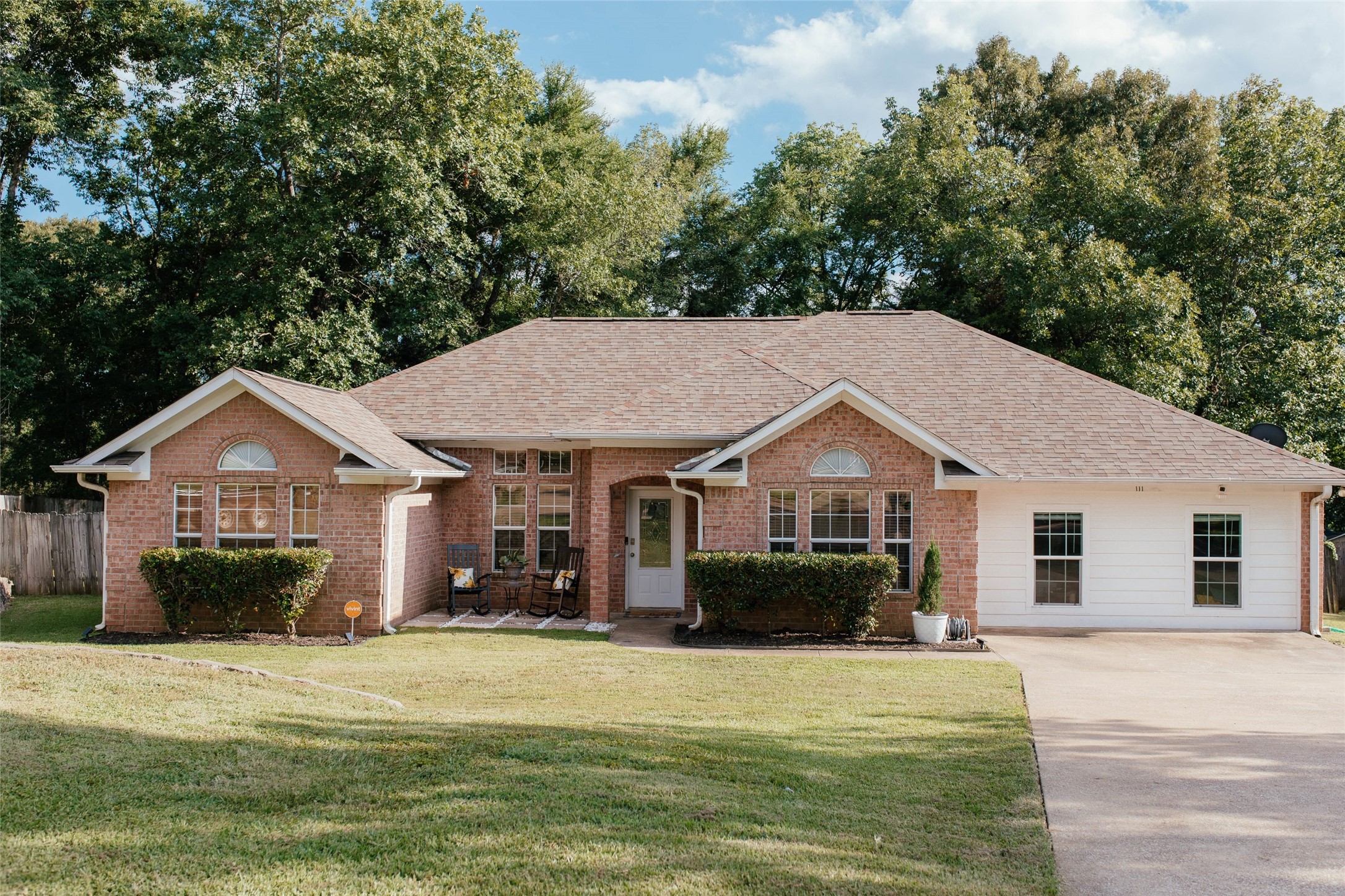 111 Oakwood Court Palestine TX 75801