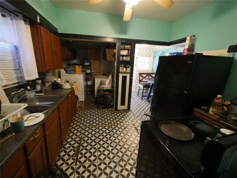 1609 Hussion Street Houston TX 77003
