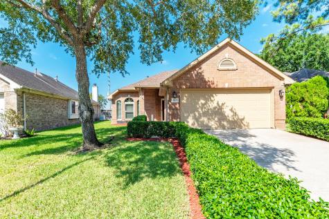 942 Peach Blossom Drive Pearland TX 77584