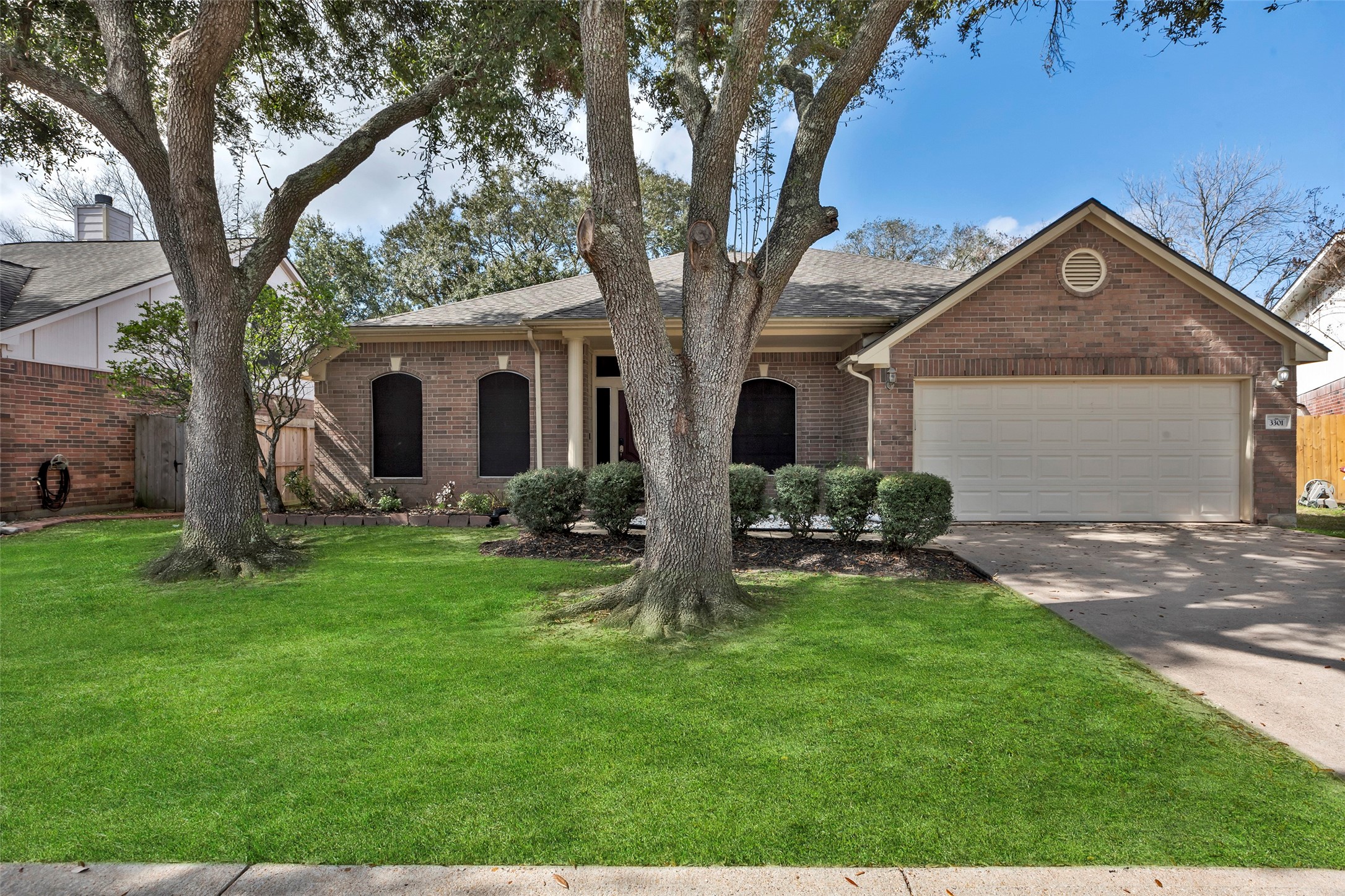 3301 Surrey Lane Deer Park TX 77536