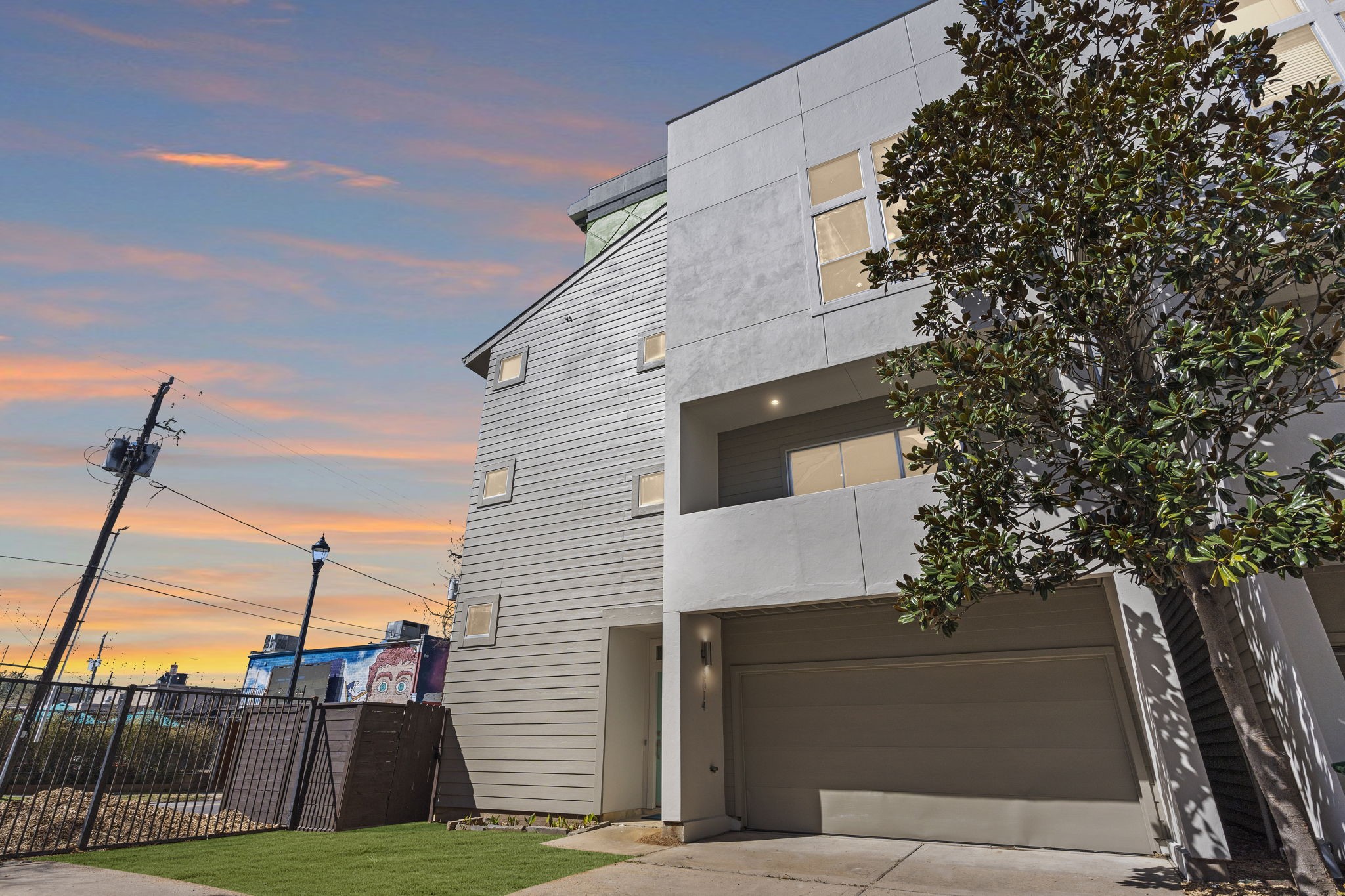 3014 Caroline Street Houston TX 77004