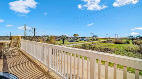 1038 Victoria Lane Gilchrist TX 77617