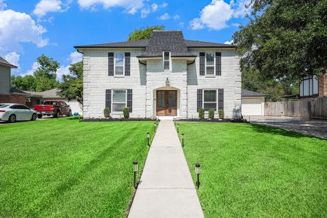 110 Dorado Drive Friendswood TX 77546