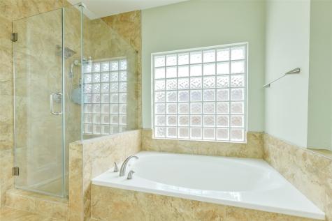 3234 Shadowleaf Drive Houston TX 77082