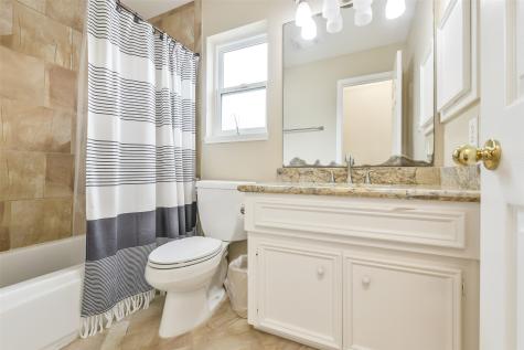 3234 Shadowleaf Drive Houston TX 77082