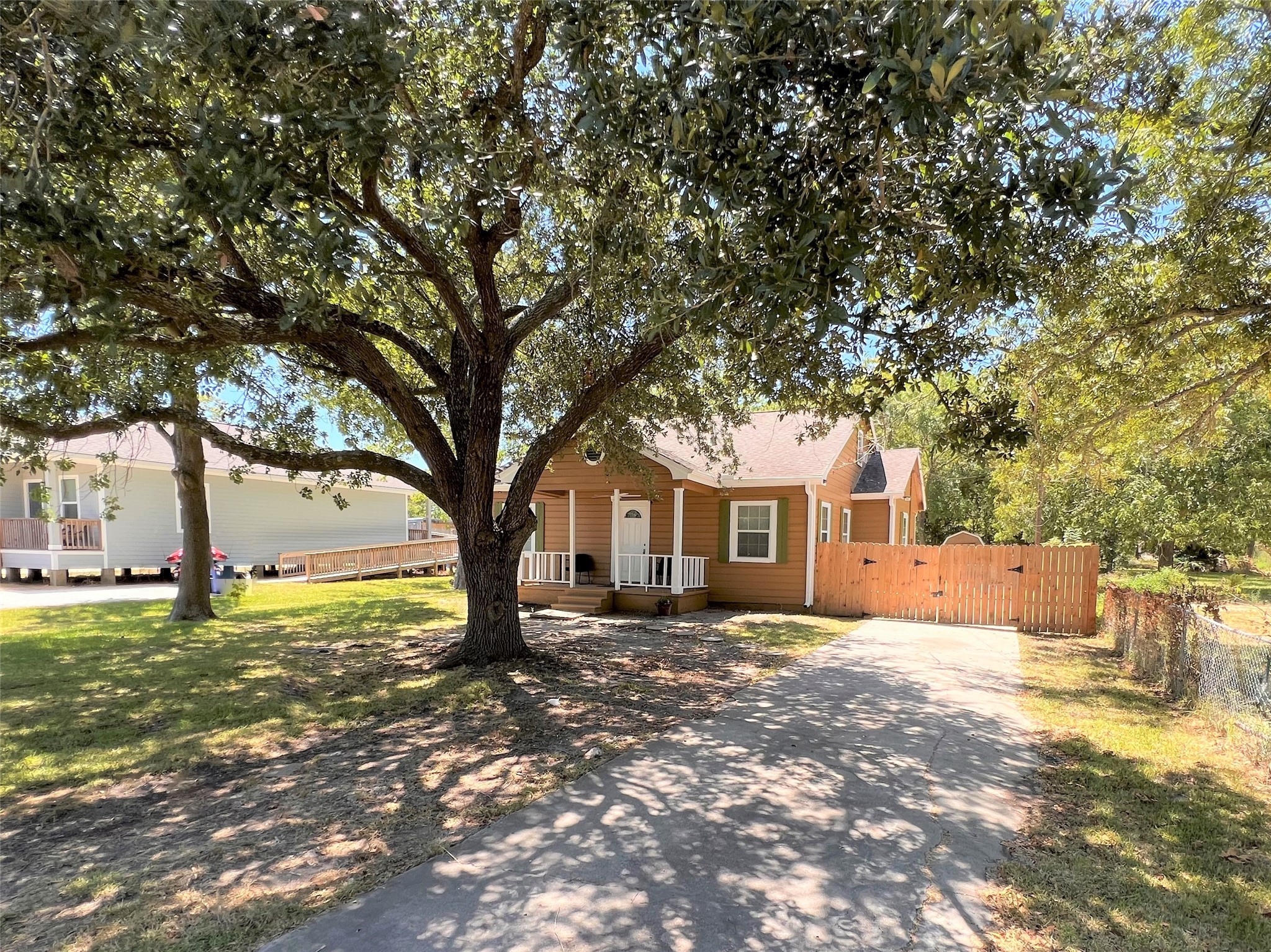 113 N Pecan Drive Texas City TX 77591