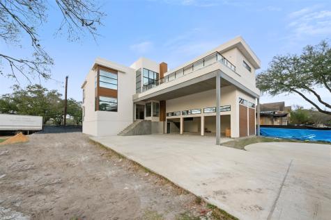 5030 Braesheather Drive Houston TX 77096