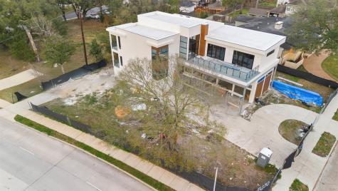 5030 Braesheather Drive Houston TX 77096