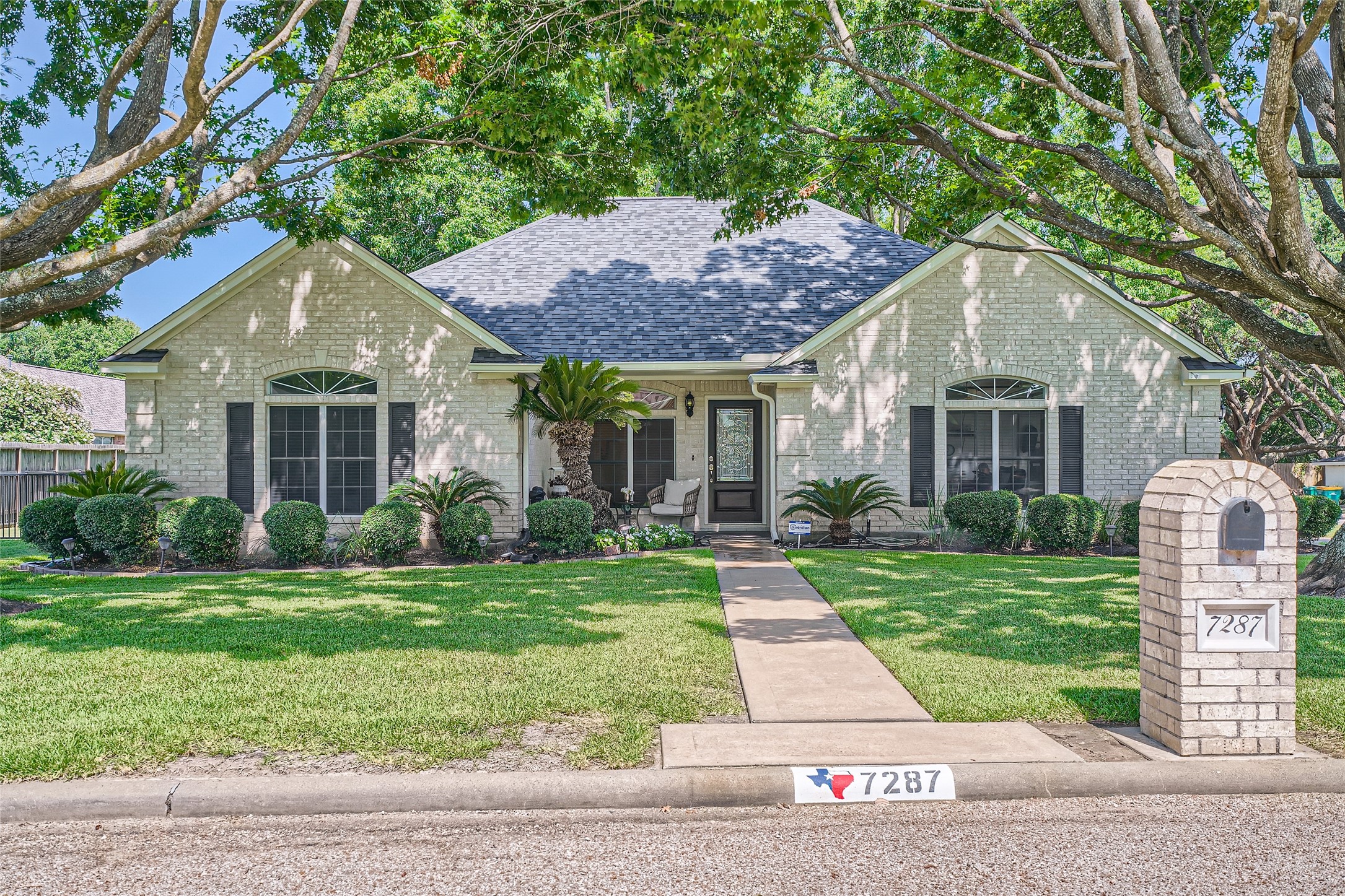 7287 Grand Lake Drive Willis TX 77318