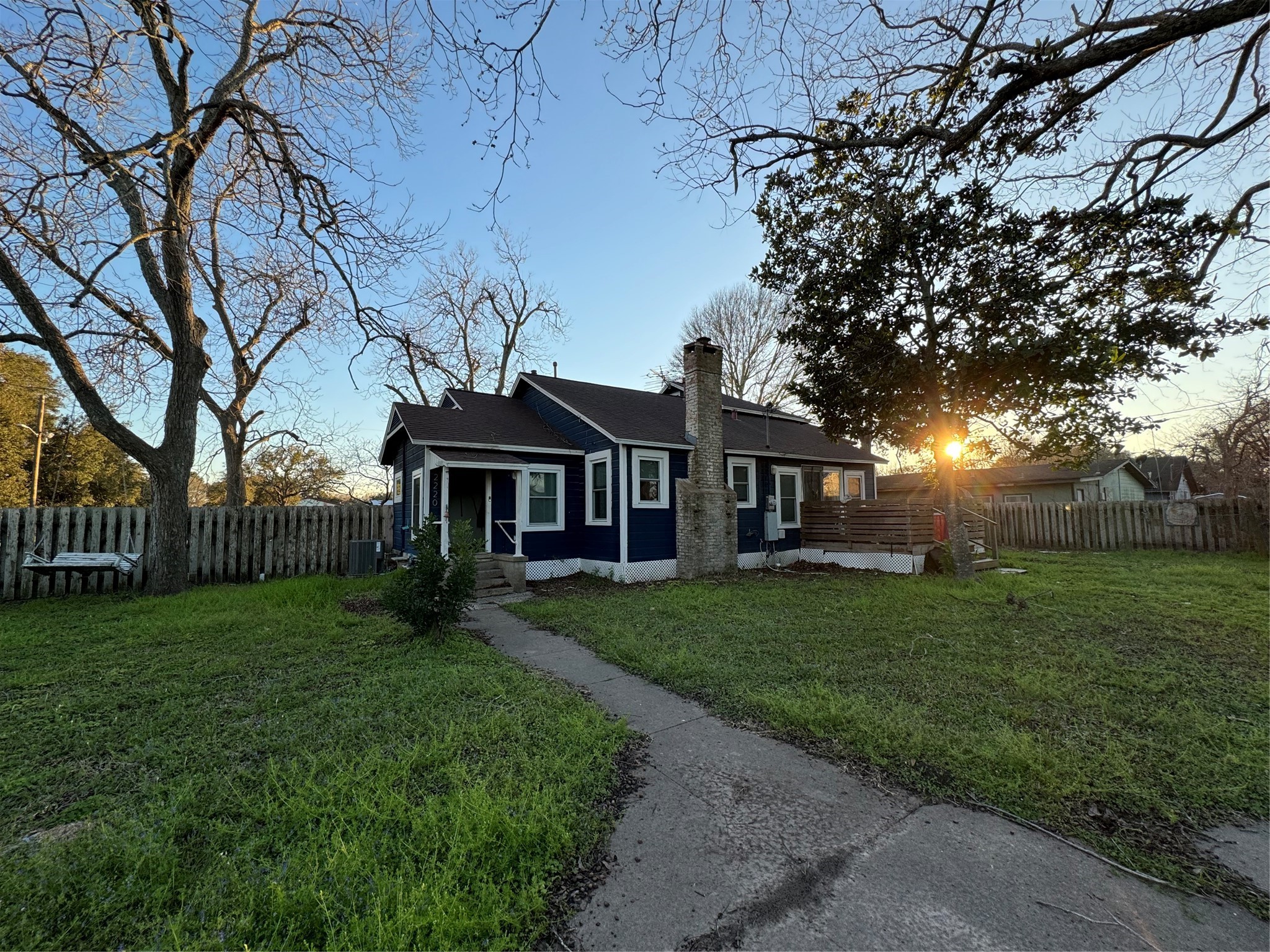 2220 Gloria Avenue Bay City TX 77414