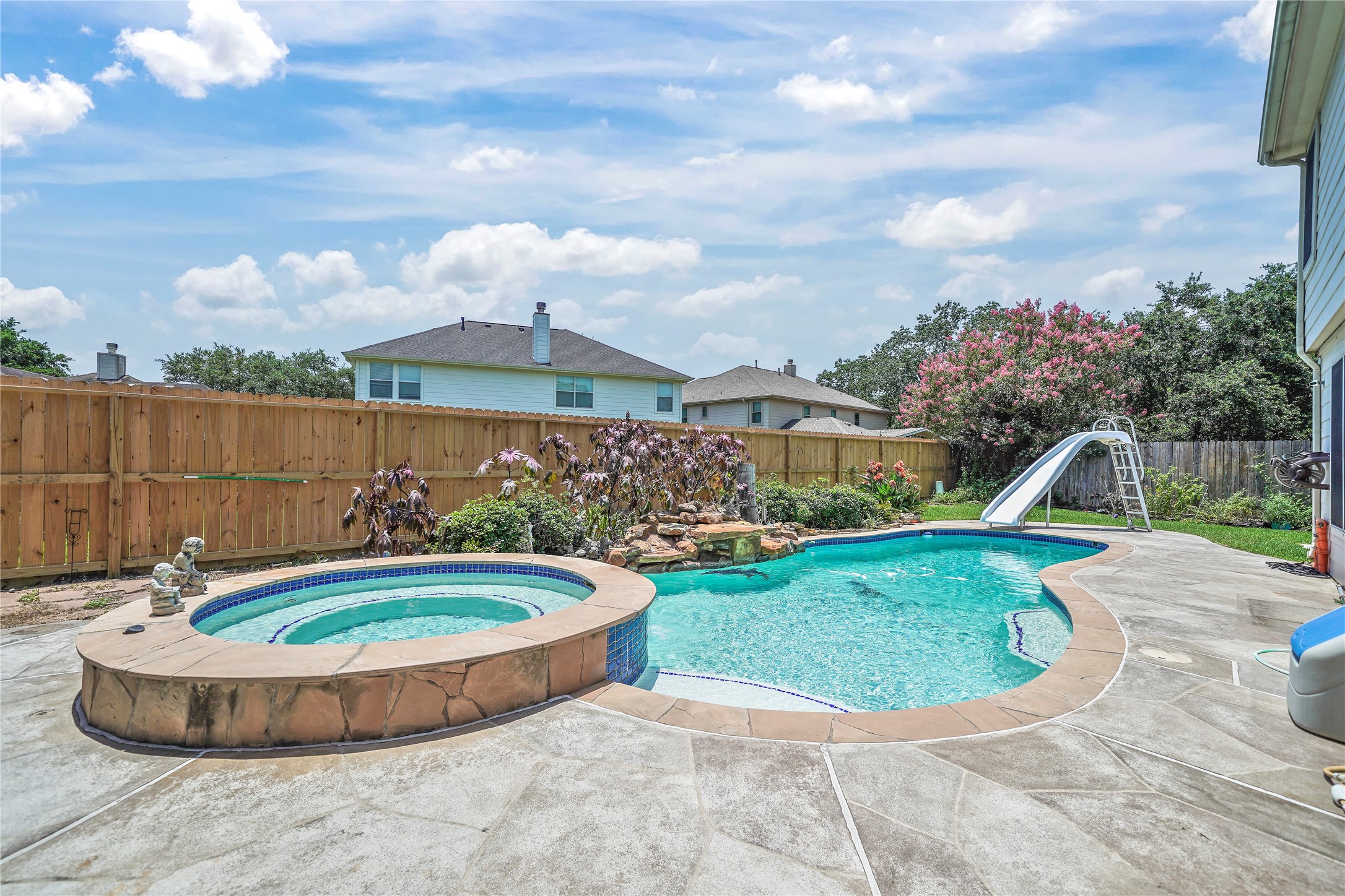 3811 Hickory View Court Friendswood TX 77546