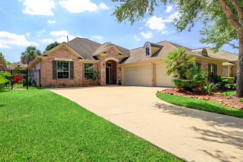 1903 Shadow Lake Drive Sugar Land TX 77479