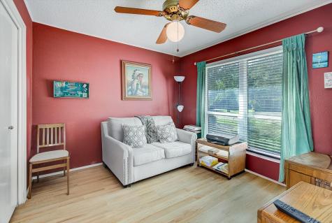 611 E Larkspur Circle Pearland TX 77584