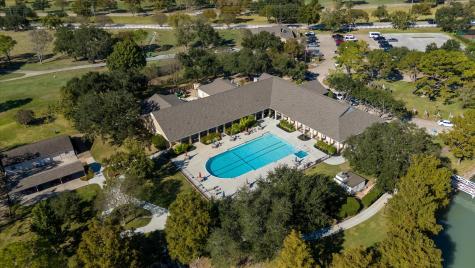 611 E Larkspur Circle Pearland TX 77584