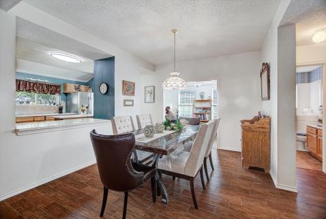 611 E Larkspur Circle Pearland TX 77584