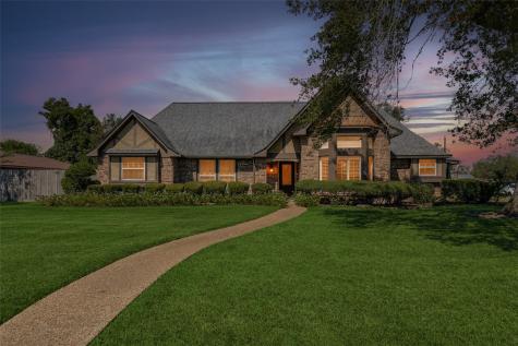 506 Red Bud Lane Baytown TX 77520