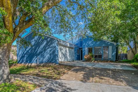 6418 Ivyknoll Drive Houston TX 77035