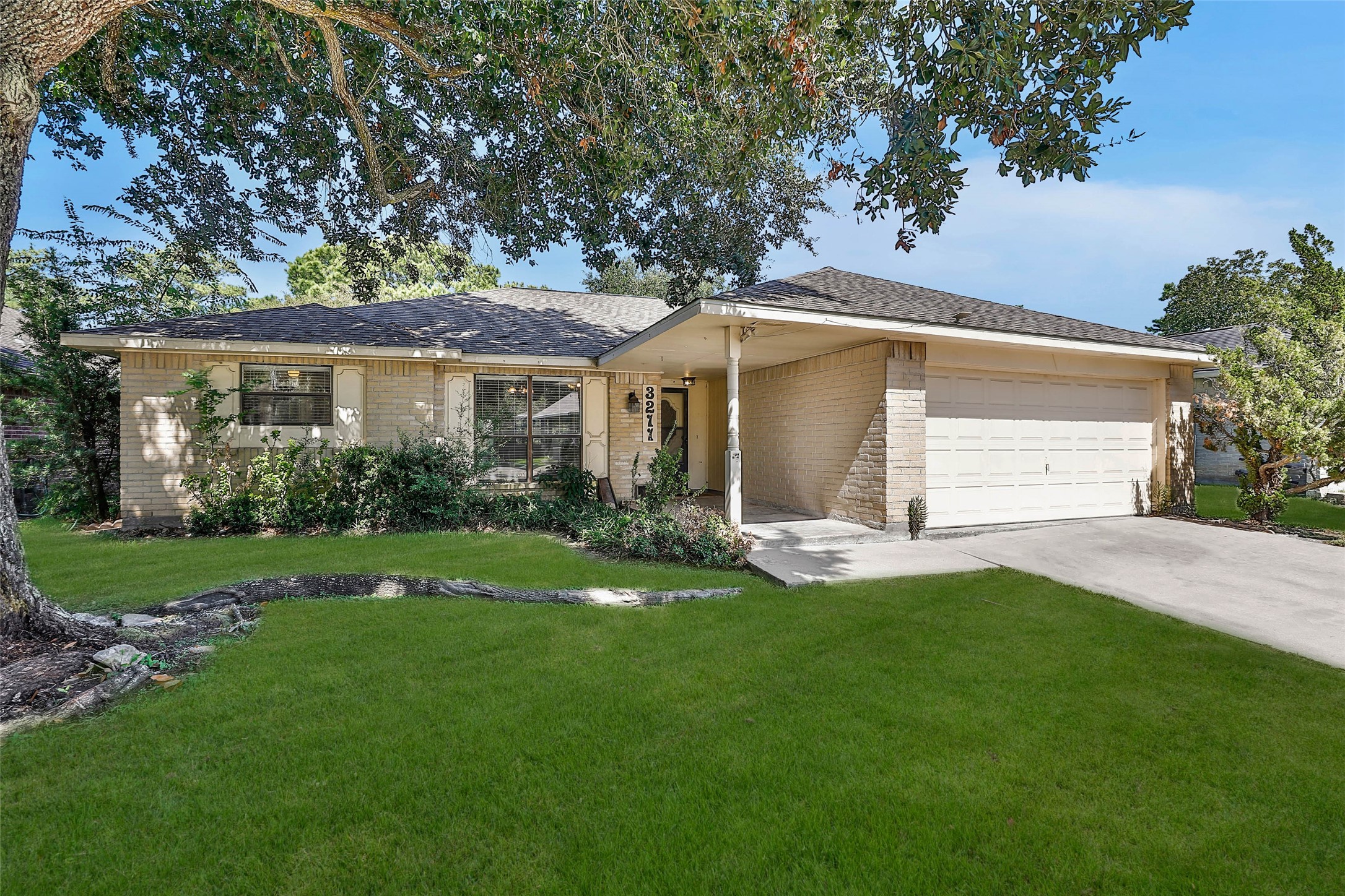 3211 S Peach Hollow Circle Pearland TX 77584
