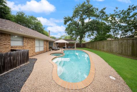 5613 Village Park Drive Katy TX 77493