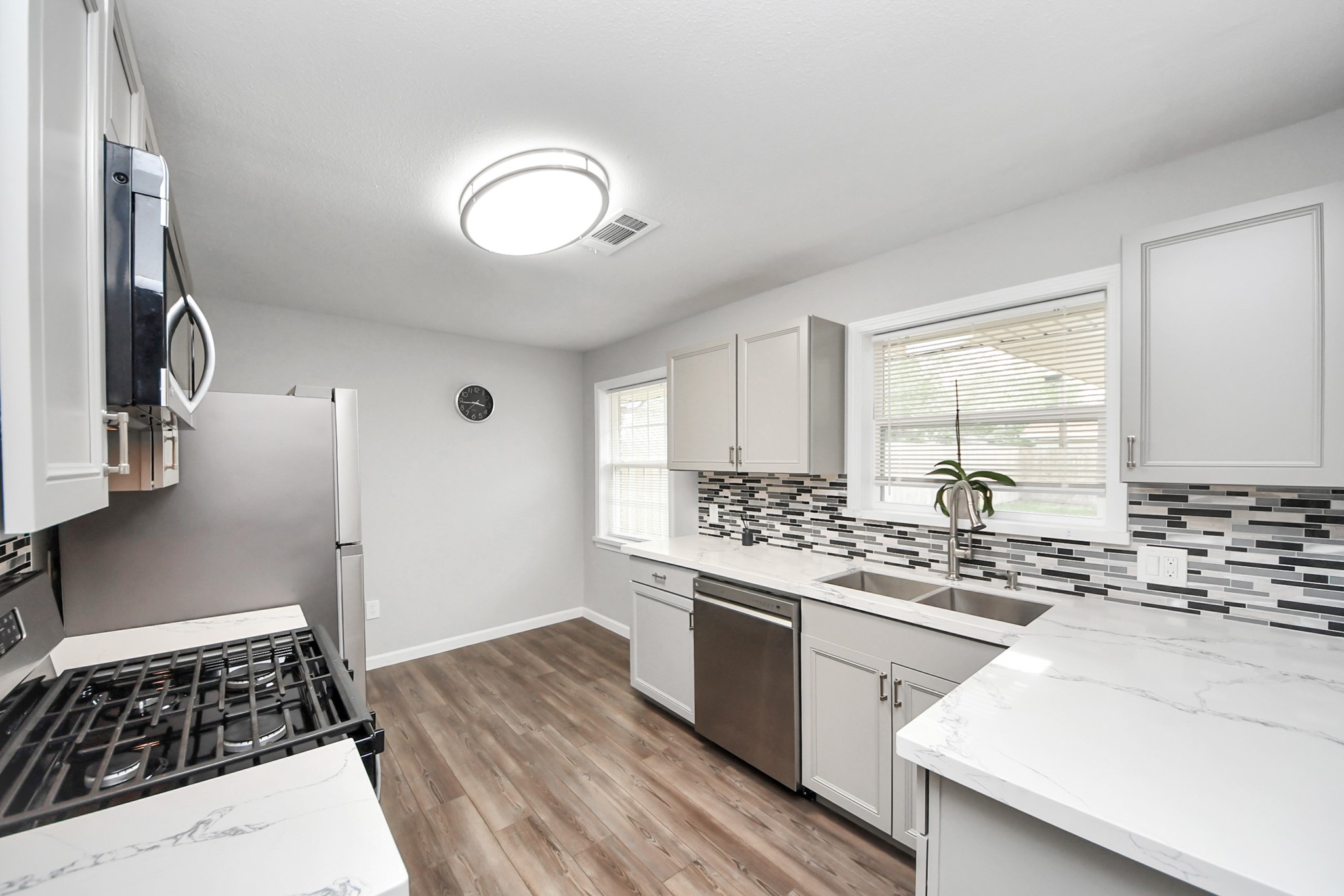 3111 Tanglebriar Drive Pasadena TX 77503