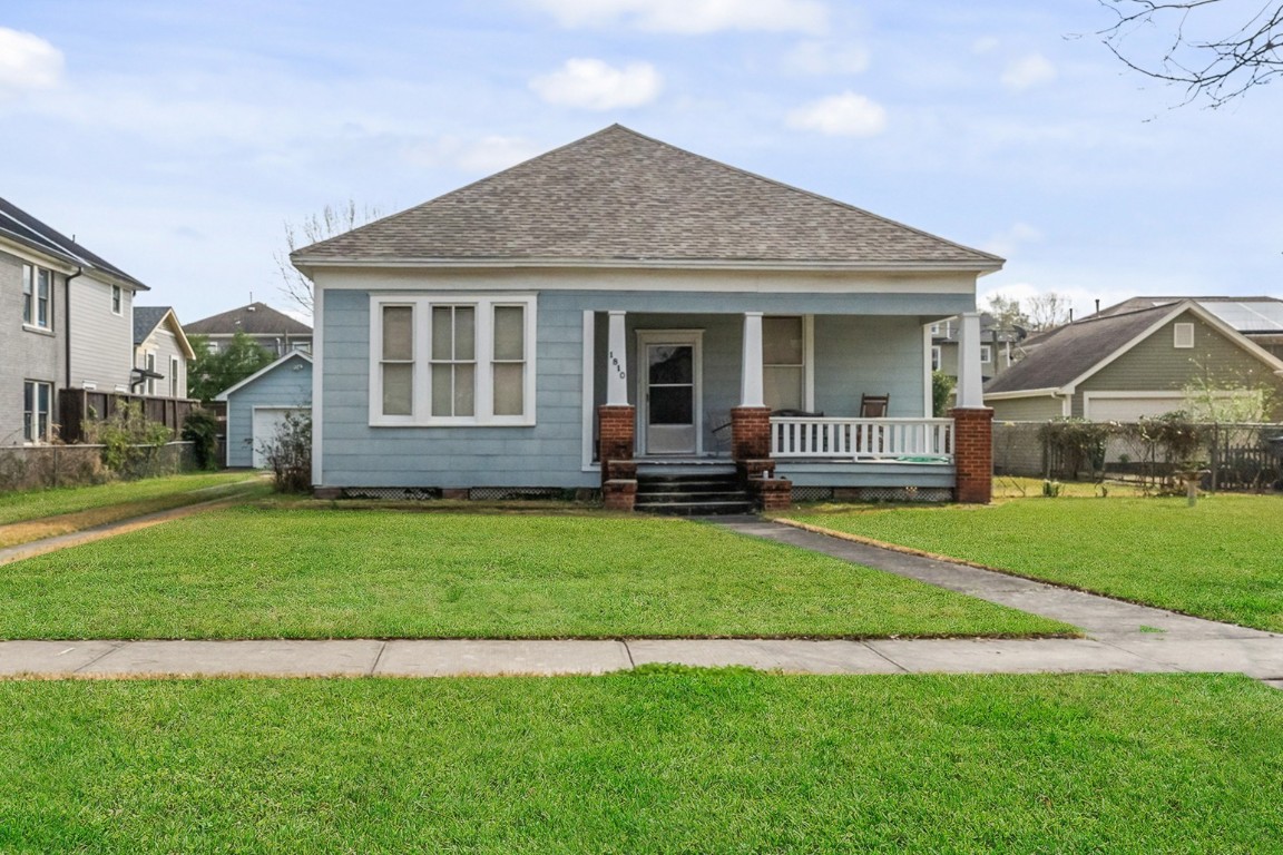 1810 Cortlandt Street Houston TX 77008