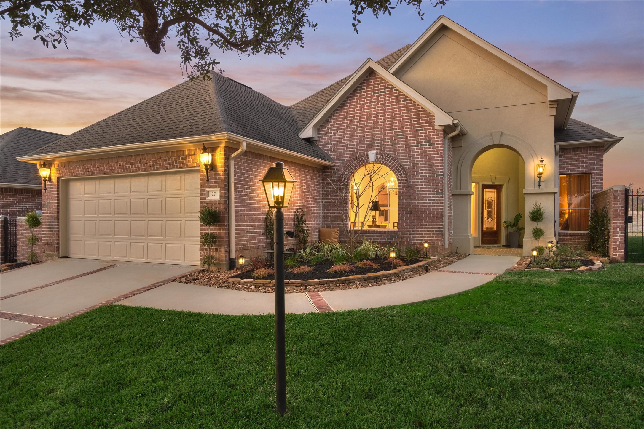 27 Carmel Court Montgomery TX 77356
