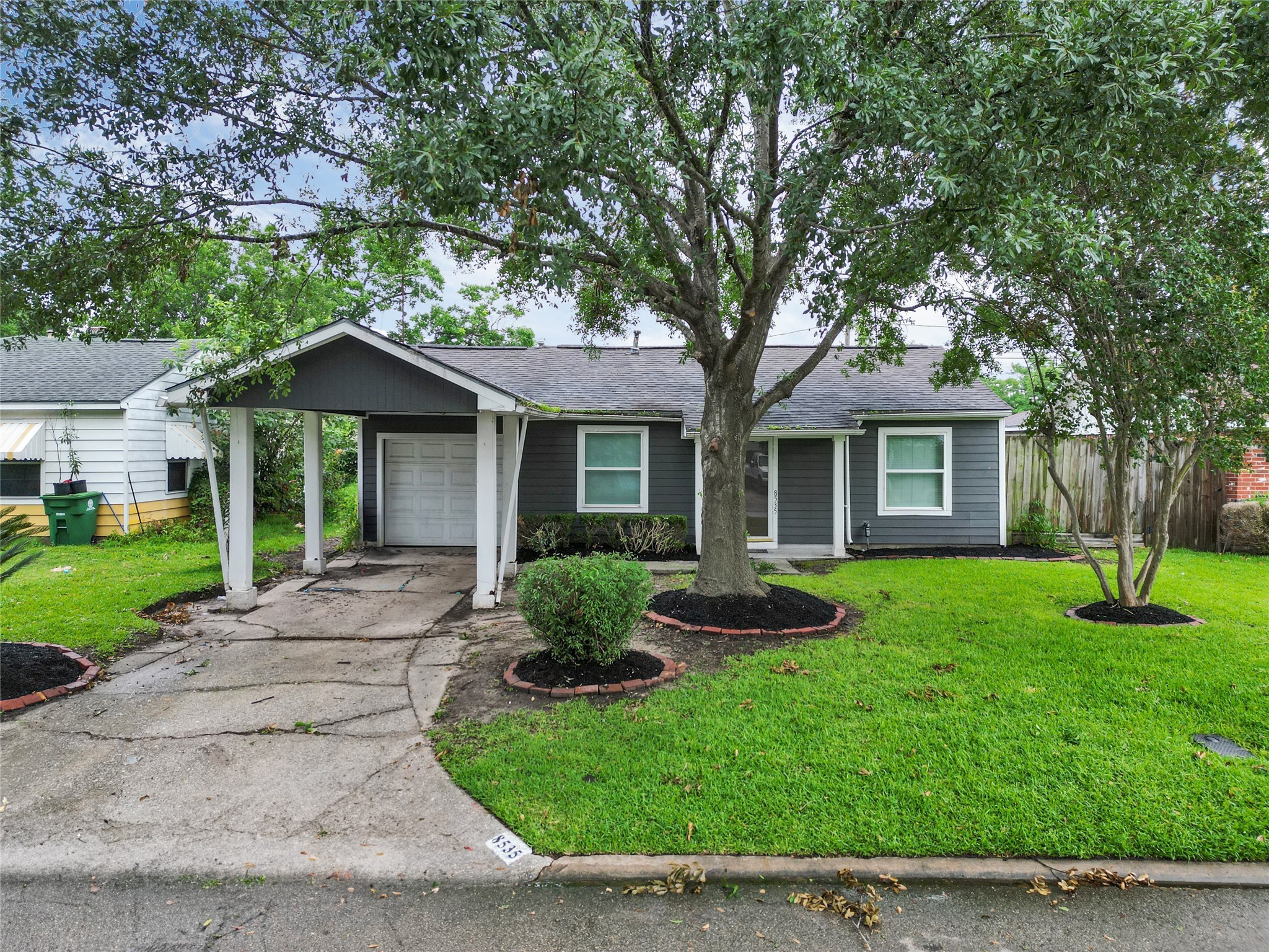 8535 Cowart Street Houston TX 77029
