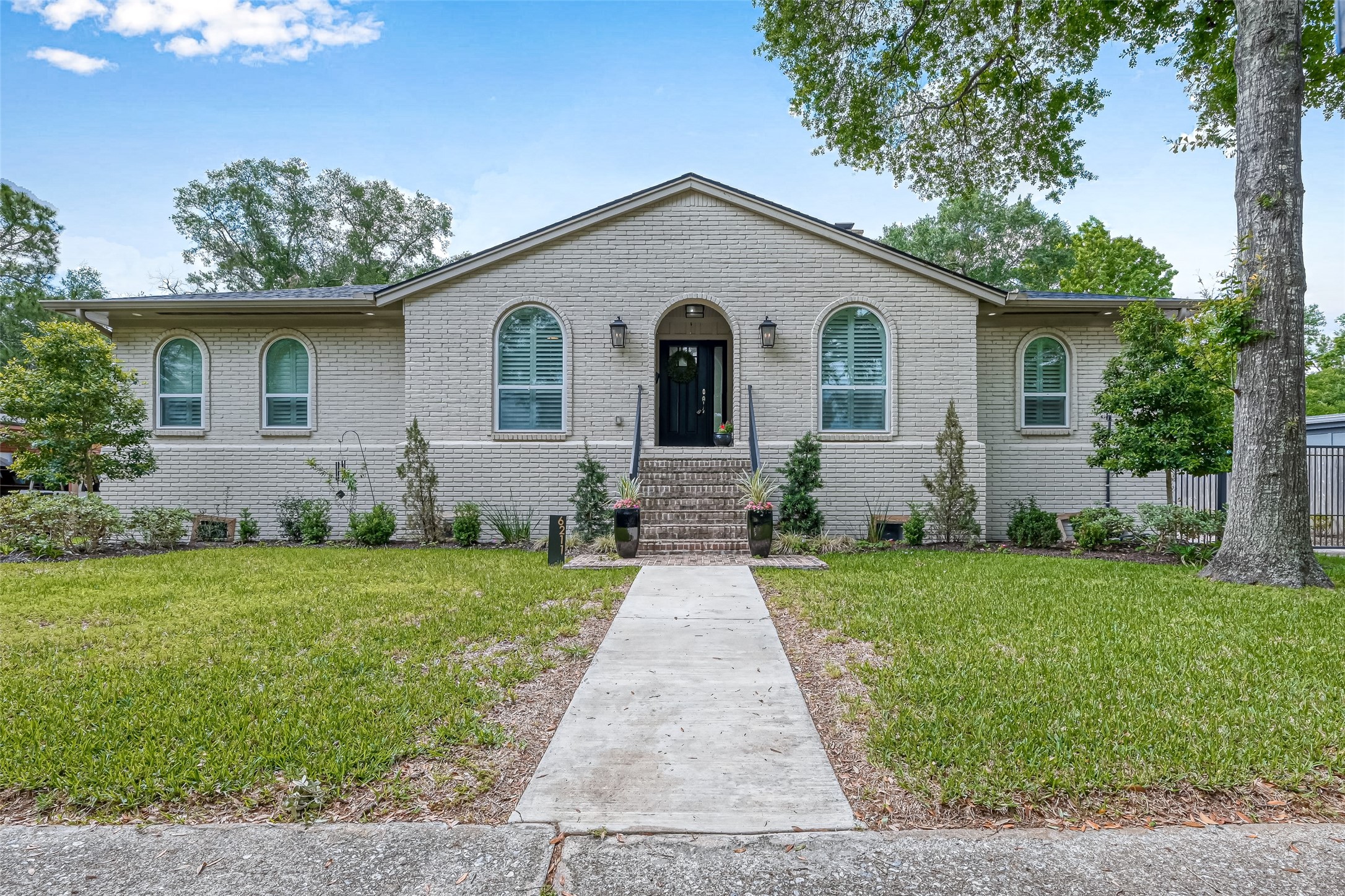 6211 Reamer Street Houston TX 77074