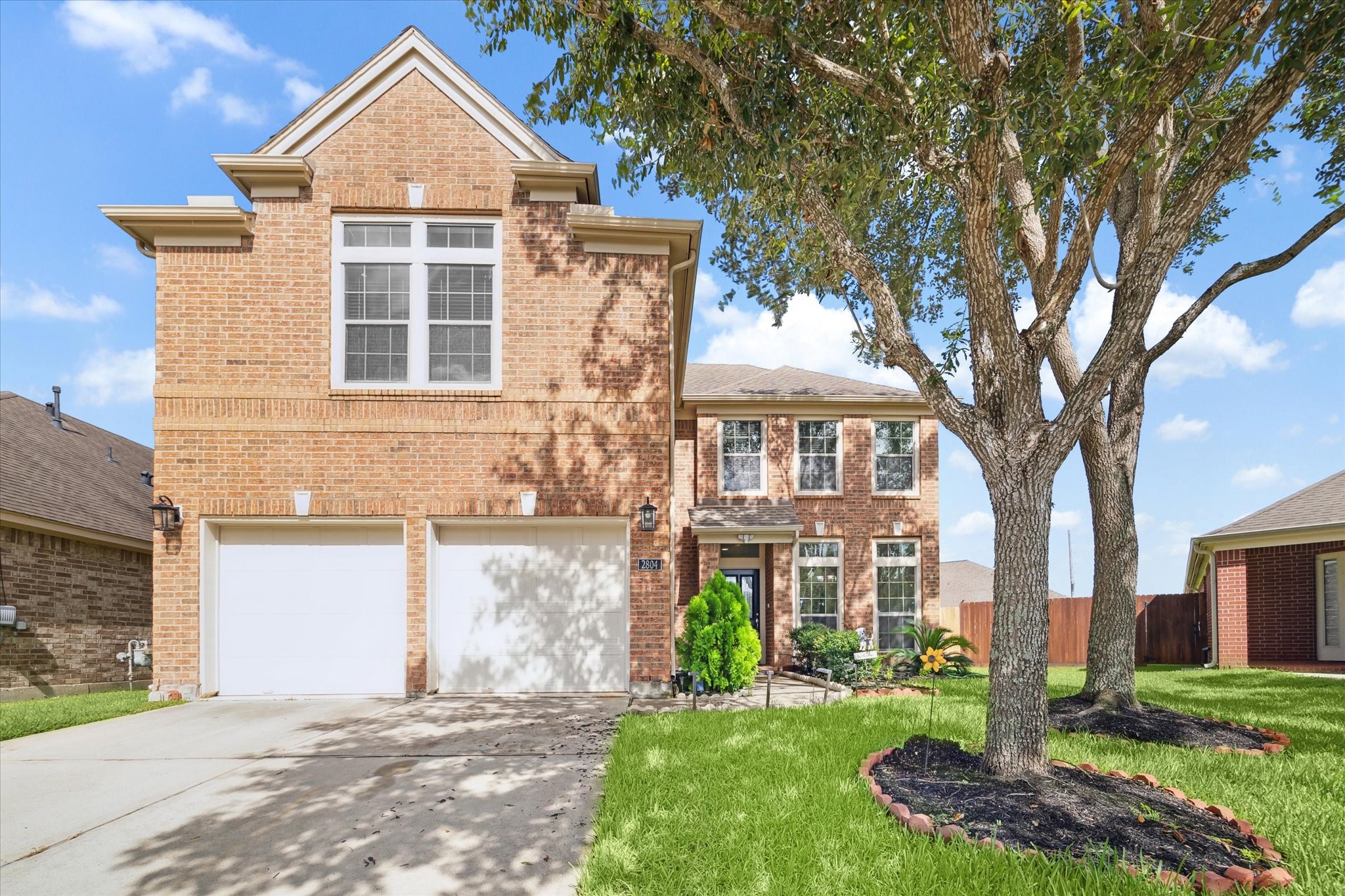 2804 Arbor Brook Lane Pearland TX 77584