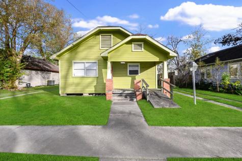 1106 Robbie Street Houston TX 77009