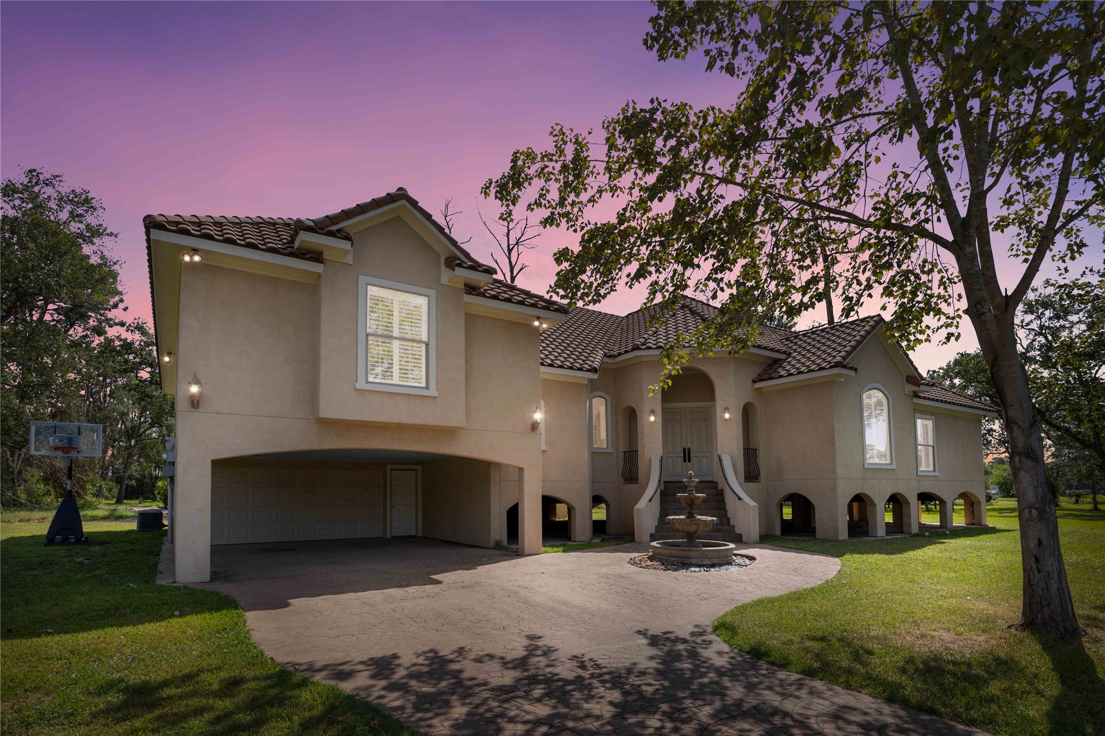 113 Imperial Drive Friendswood TX 77546