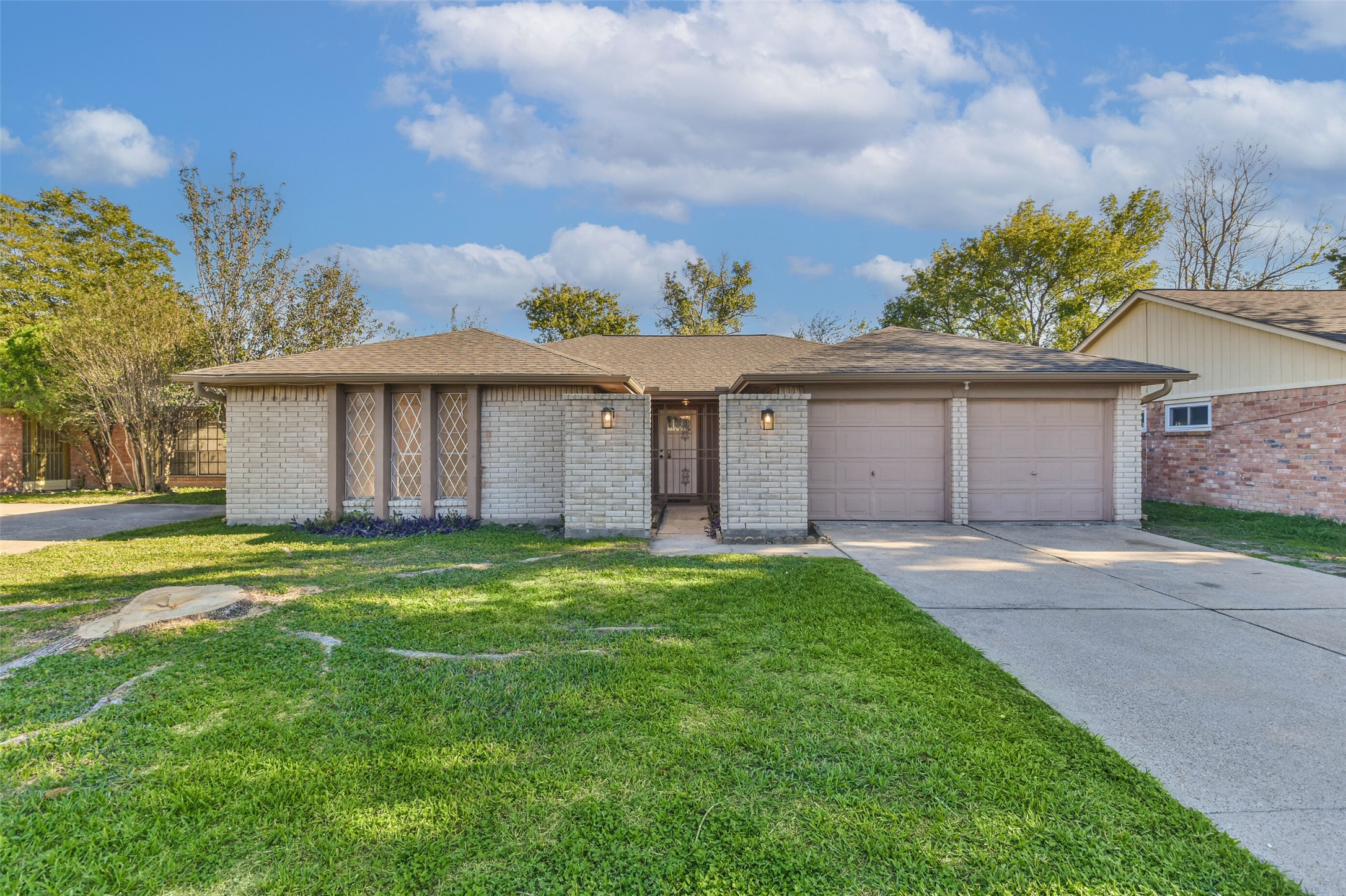 2602 S Camden Parkway Houston TX 77067