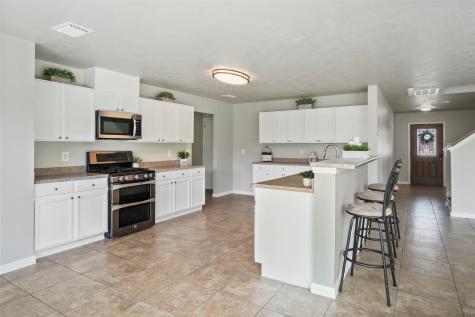 7719 Hunters Peak Lane Baytown TX 77523