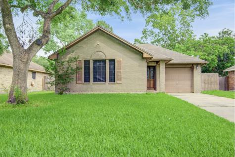 5609 Chisholm Trail Dickinson TX 77539