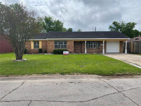 8810 Cowart Street Houston TX 77029