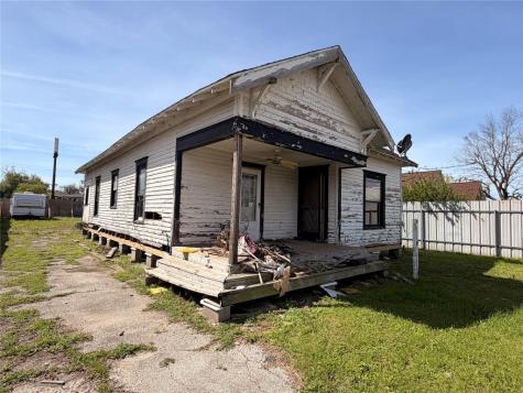 118 Van Molan Street Houston TX 77022